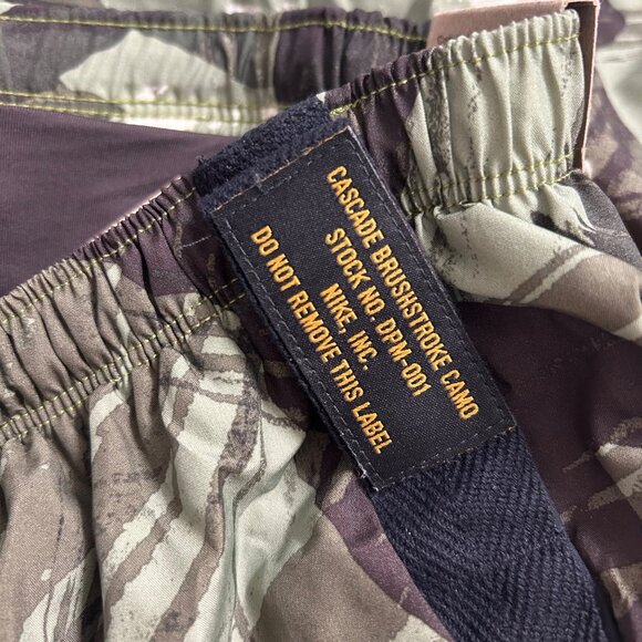 Nike Challenger Running Shorts DQ4726-386 Size M Green - Picture 5 of 6